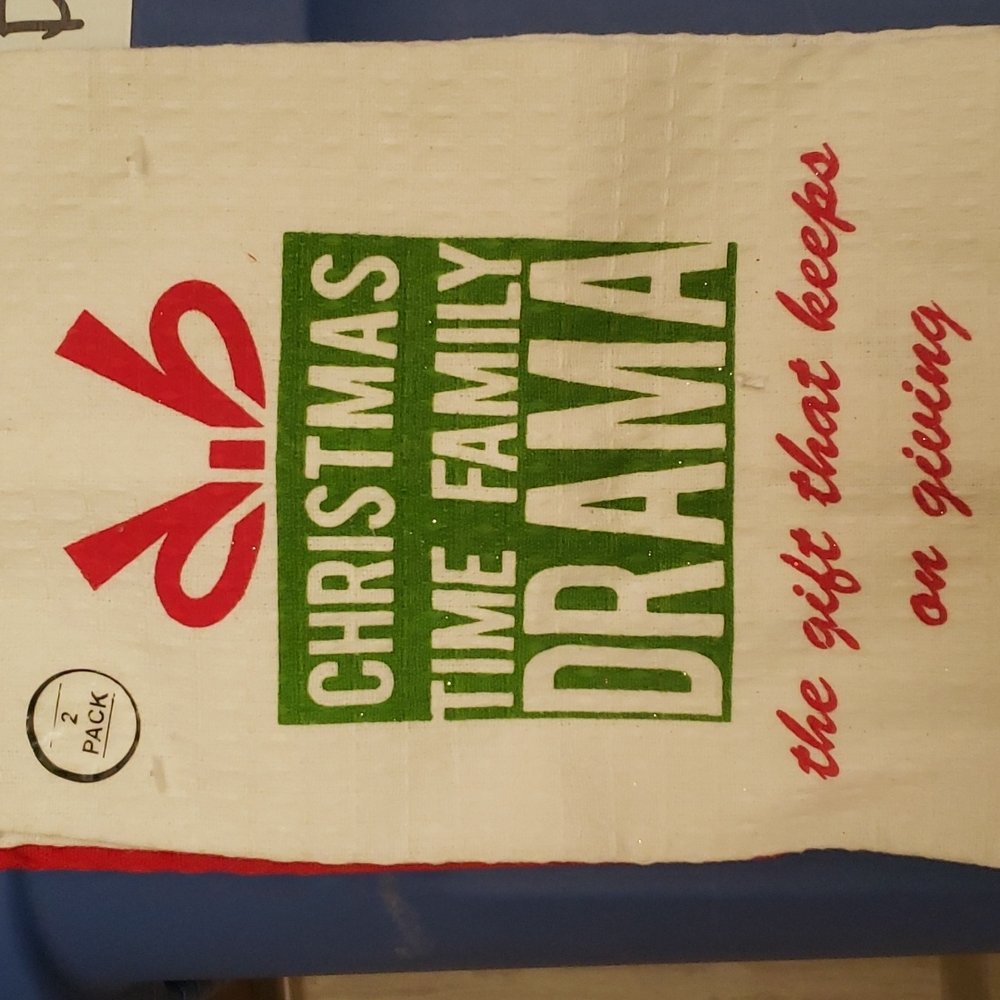 2 pack x.mas hand towel new